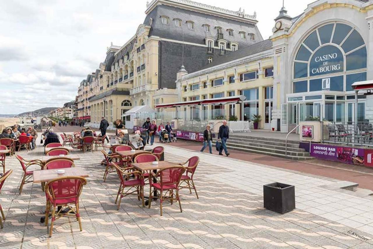 Charmant 2 Pieces A 500 M Des Plages Et Du Centre Кабур Екстер'єр фото